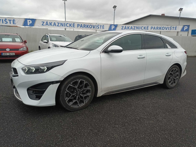 Kia ProCeed 2022