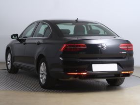 Volkswagen Passat - 2016