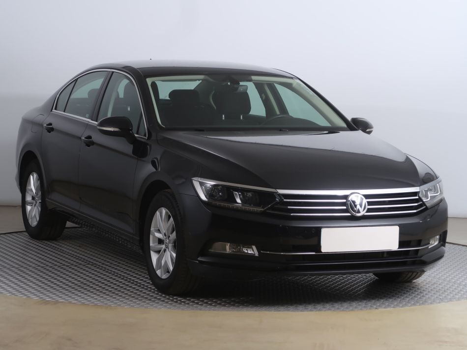 Volkswagen Passat - 2016
