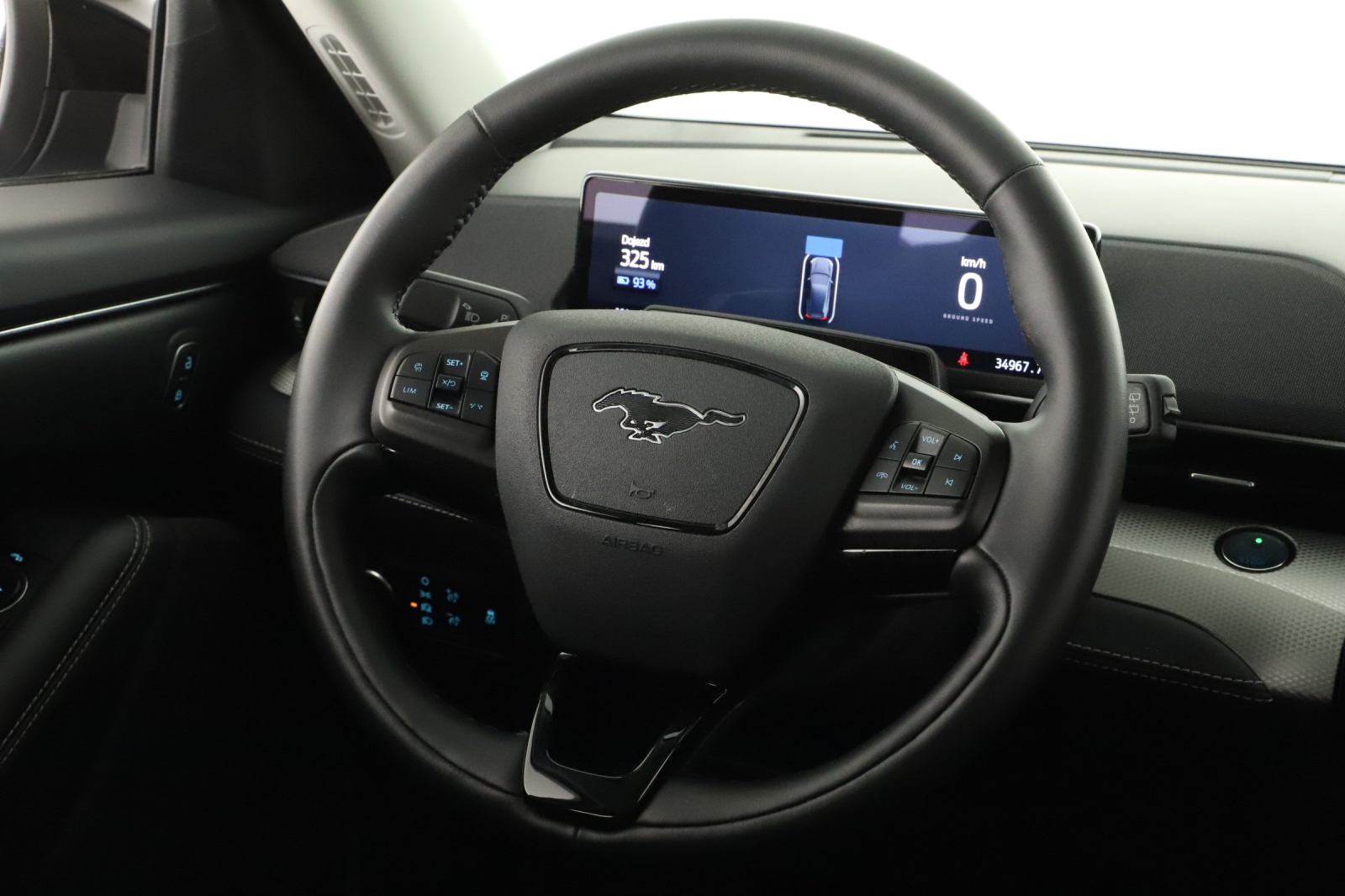 Ford Mustang Mach-E - 2023