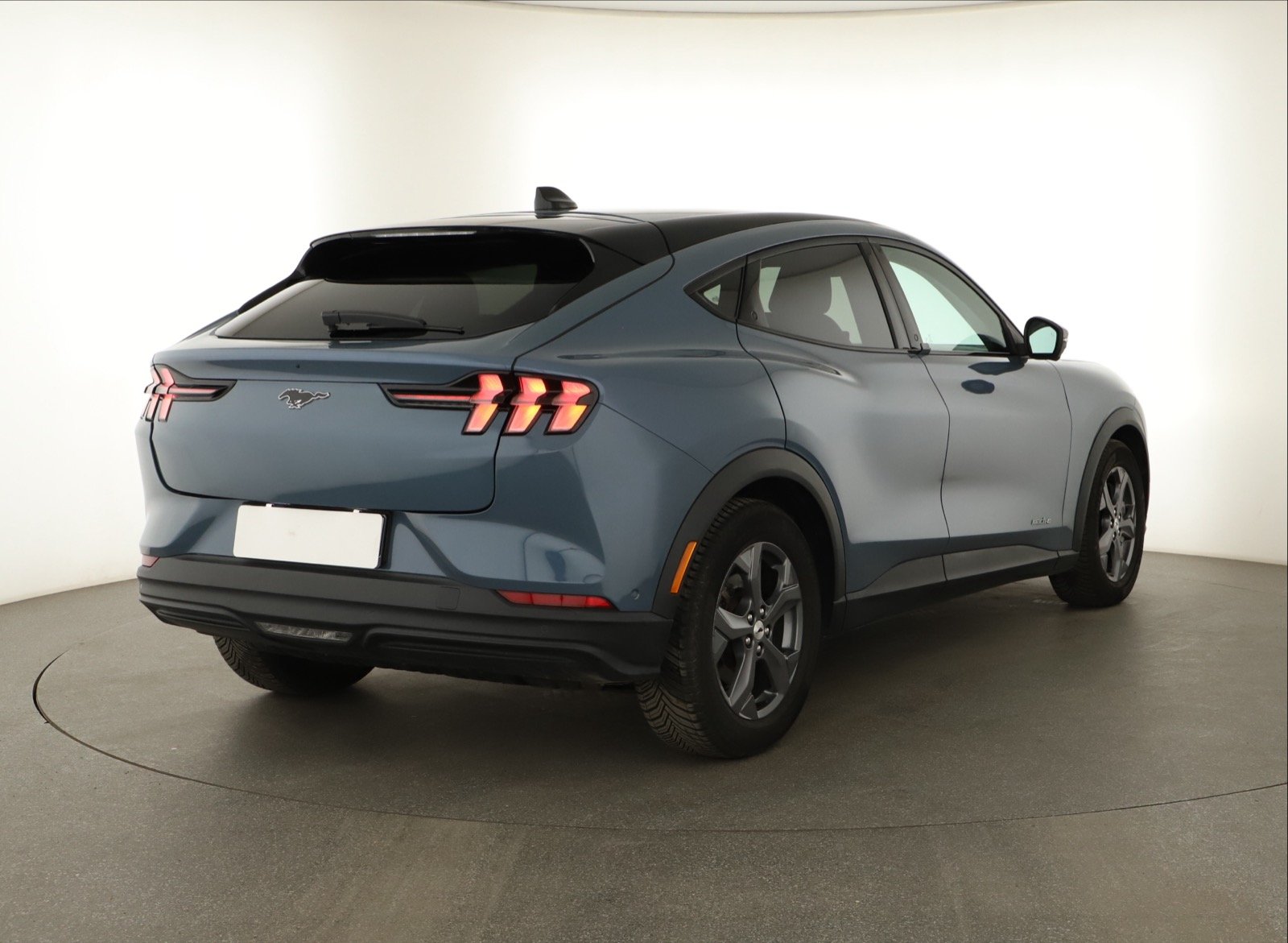 Ford Mustang Mach-E - 2023