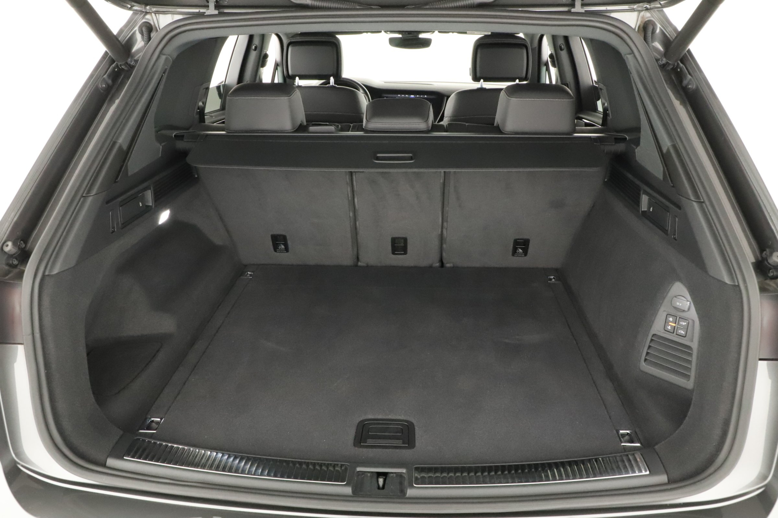 Volkswagen Touareg - 2020