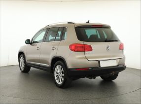 Volkswagen Tiguan - 2013