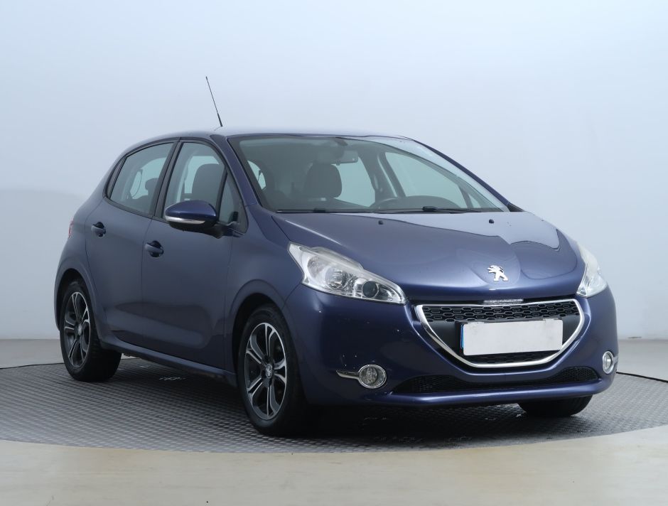 Peugeot 208 - 2013