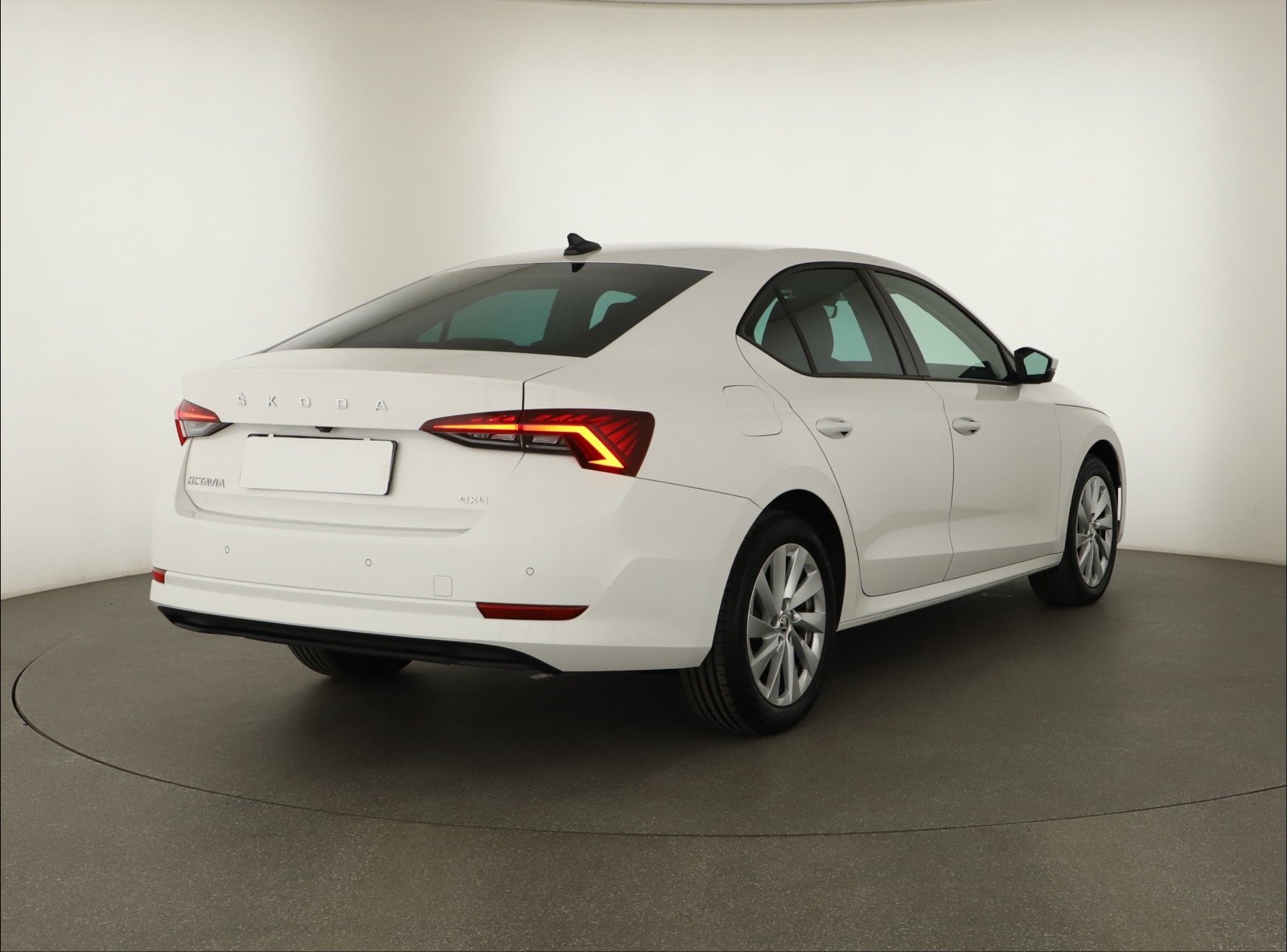 Škoda Octavia - 2024