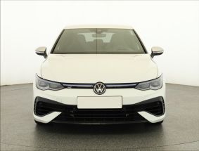 Volkswagen Golf - 2021