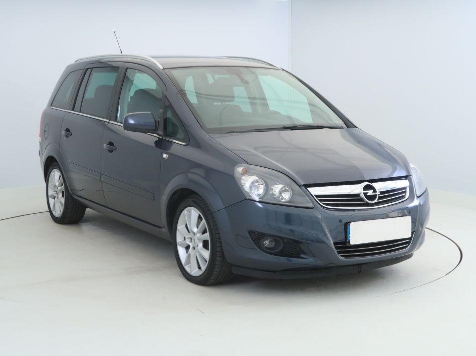 Opel Zafira - 2011