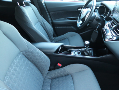 Toyota C-HR - 2021
