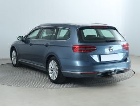 Volkswagen Passat - 2015