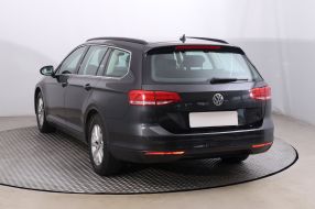 Volkswagen Passat - 2019