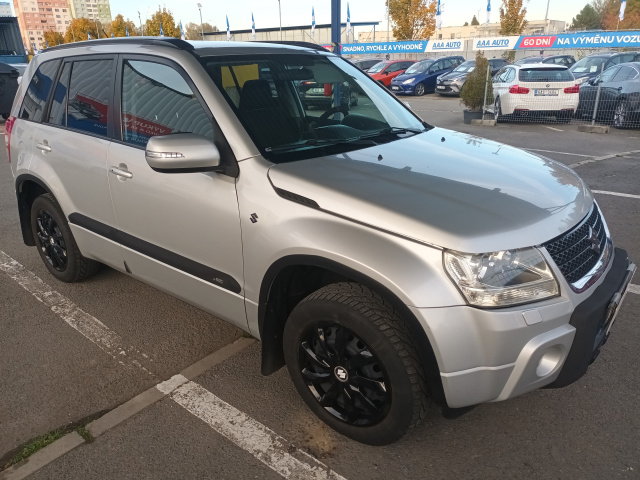 Suzuki Grand Vitara 2012
