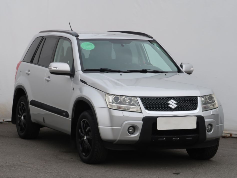 Suzuki Grand Vitara - 2012