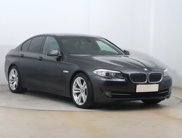 BMW 5 2011