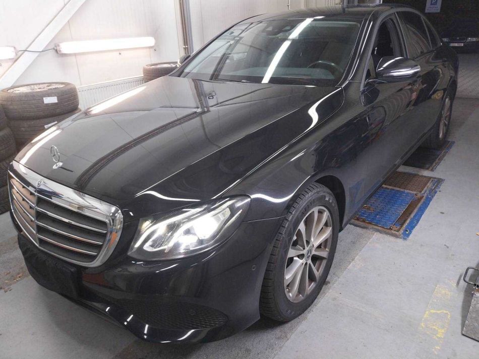 Mercedes-Benz E - 2017