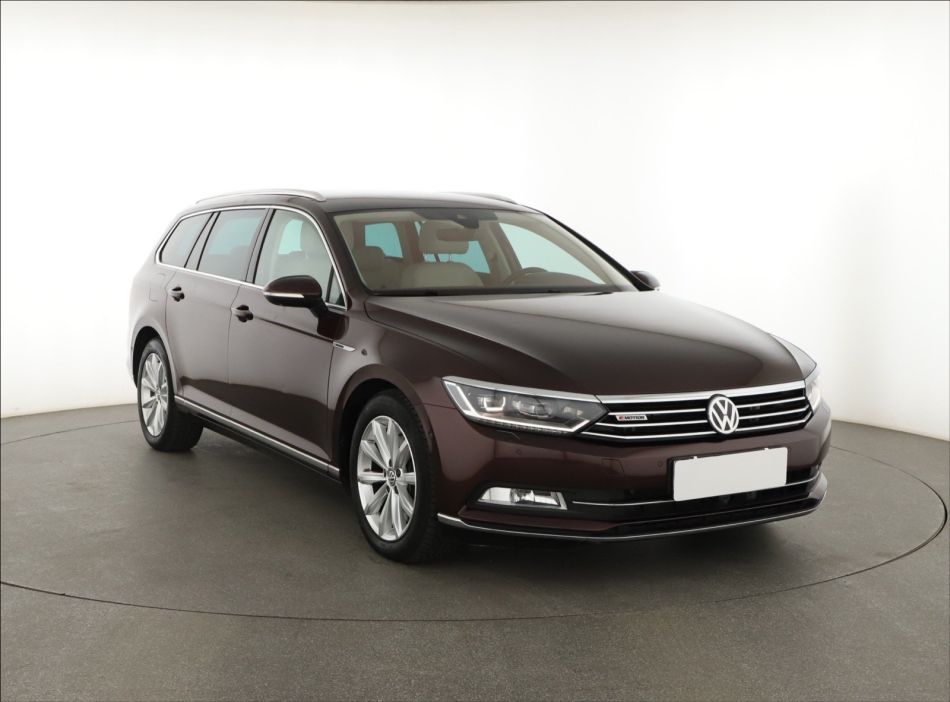 Volkswagen Passat - 2015