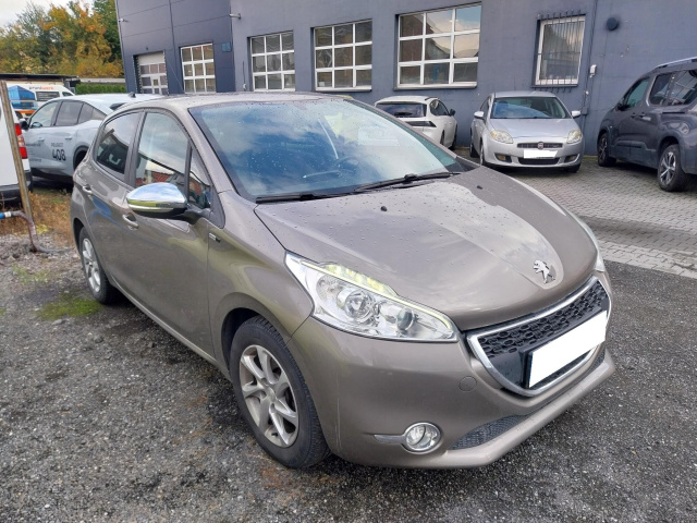 Peugeot 208 2015