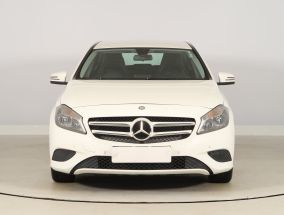 Mercedes-Benz A - 2015
