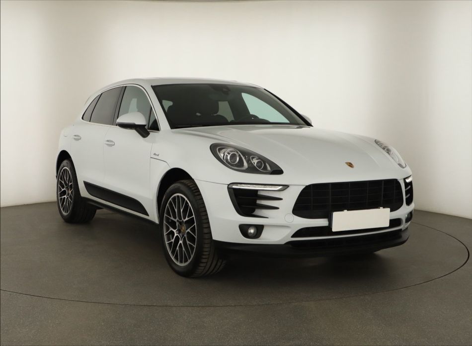 Porsche Macan - 2016