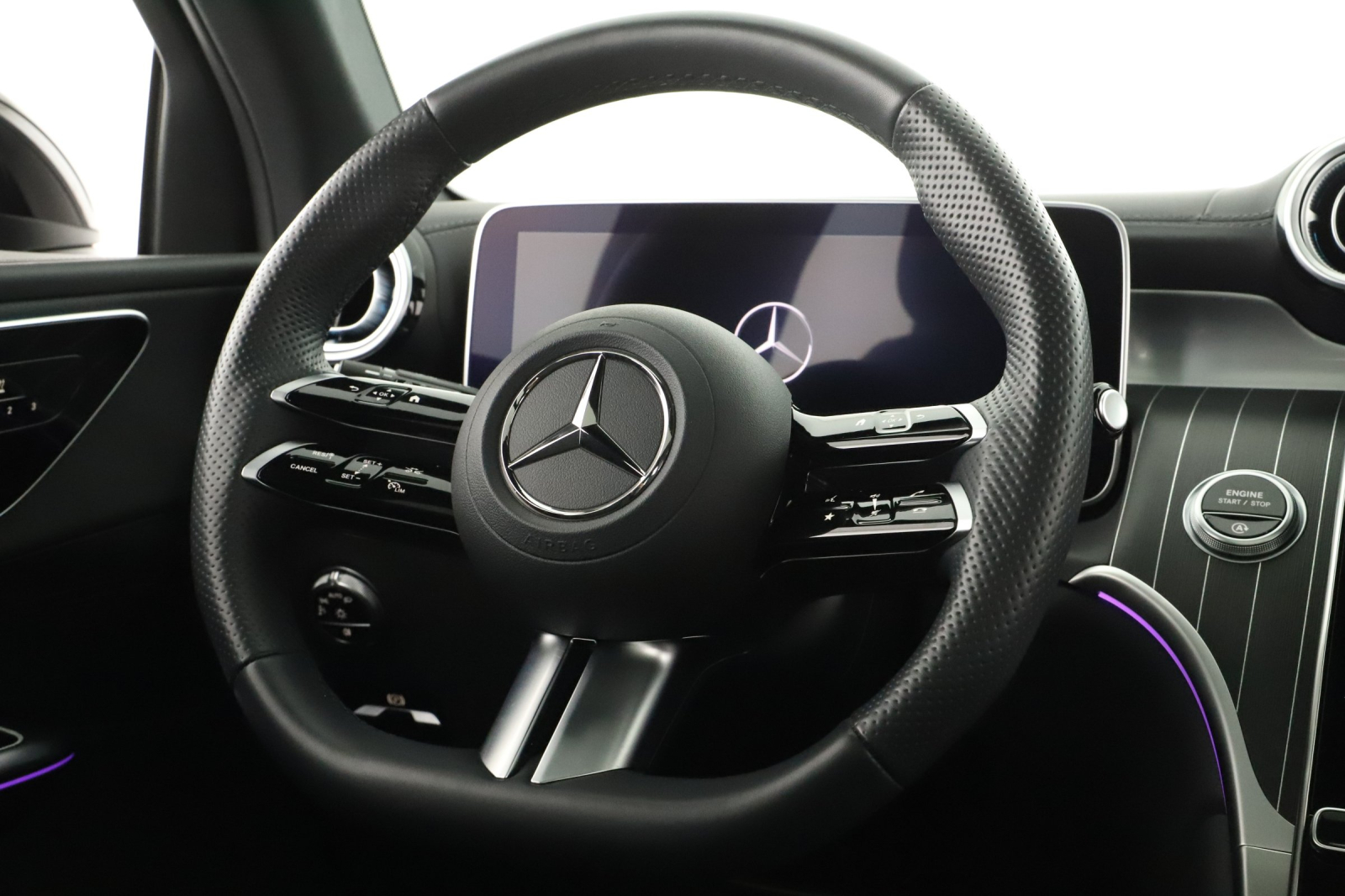 Mercedes-Benz GLC - 2024