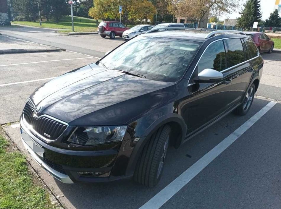 Skoda Octavia Scout - 2016