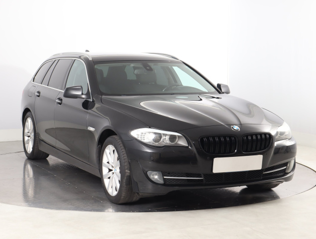 BMW 5 2011