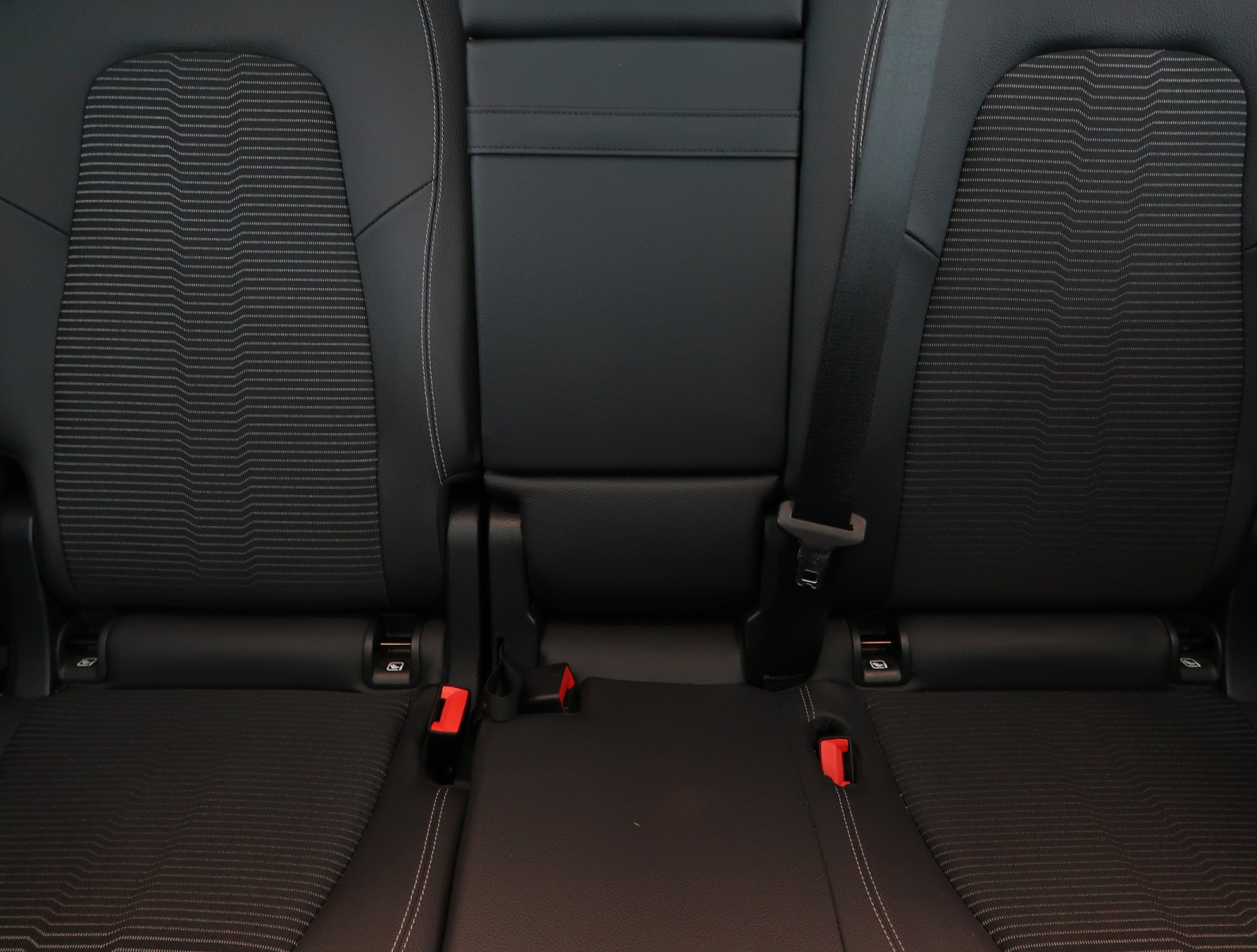 Mercedes-Benz GLB - 2023