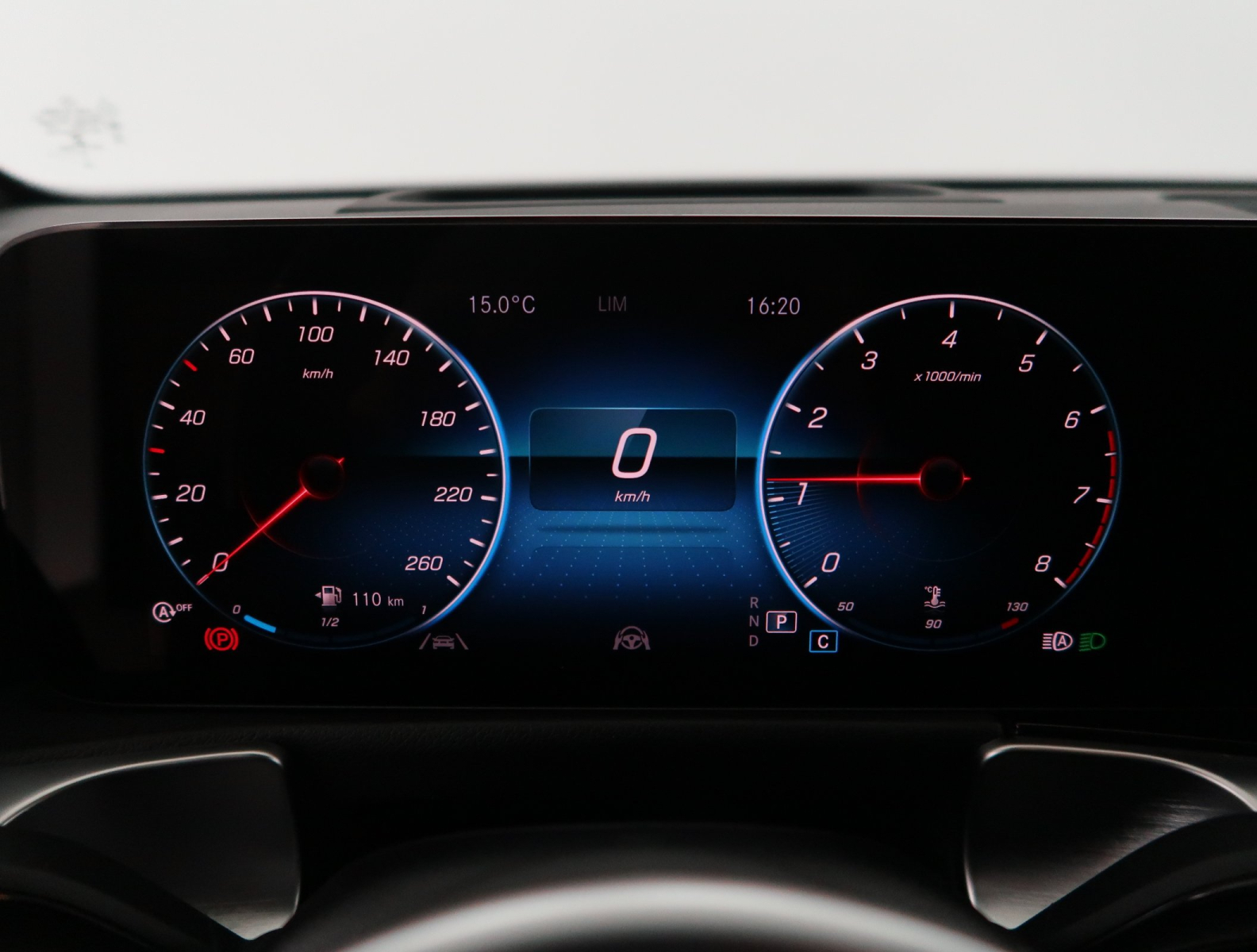 Mercedes-Benz GLB - 2023