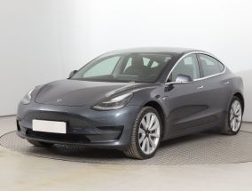 Tesla Model 3 - 2020