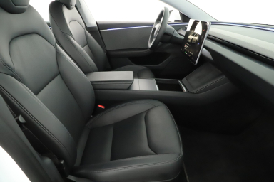 Tesla Model 3 - 2024