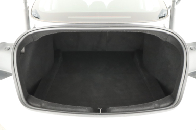 Tesla Model 3 - 2024