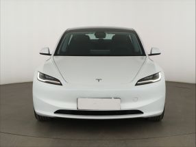 Tesla Model 3 - 2024