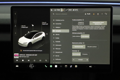 Tesla Model 3 - 2024
