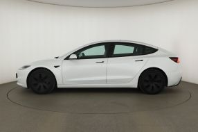Tesla Model 3 - 2024