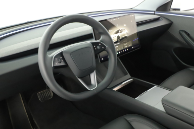 Tesla Model 3 - 2024