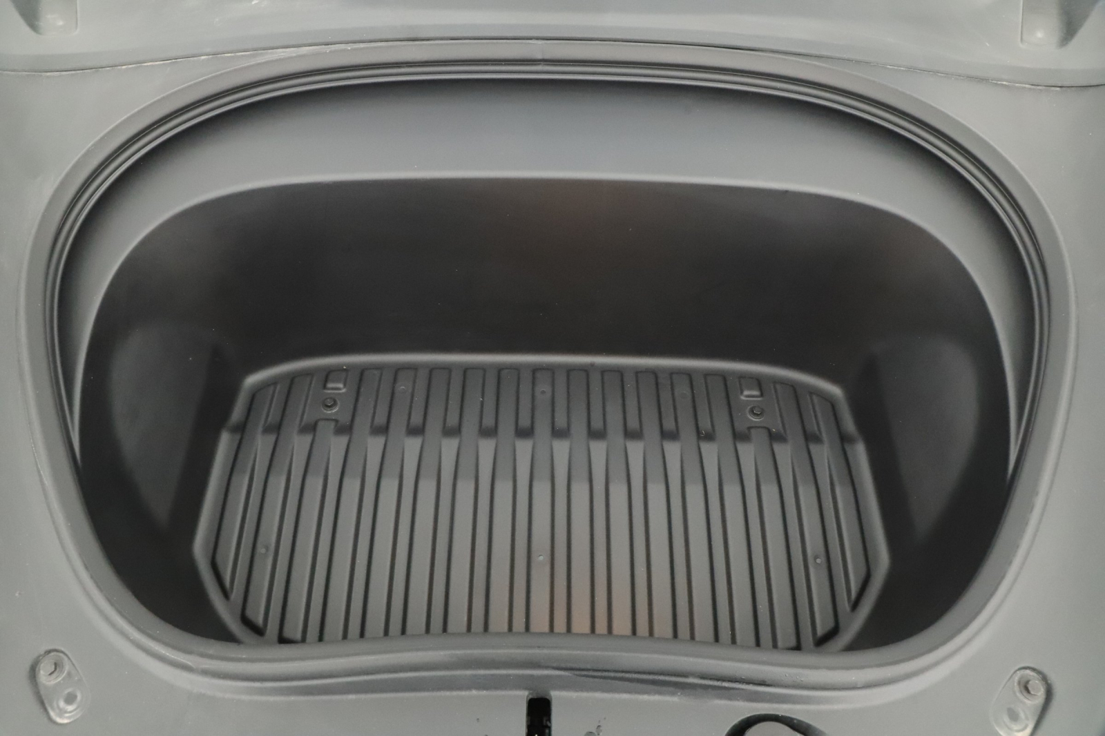 Tesla Model 3 - 2024