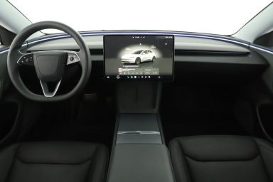 Tesla Model 3 - 2024