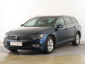 Volkswagen Passat - 2022