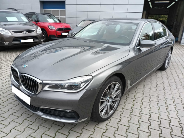 BMW 7 2017