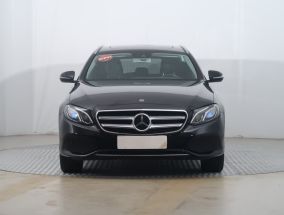 Mercedes-Benz E - 2016