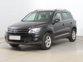 Volkswagen Tiguan - 2012
