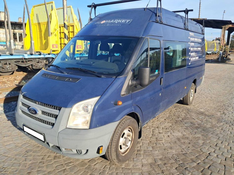 Ford Transit - 2011