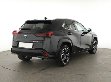 Lexus UX - 2024