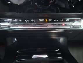 Mercedes-Benz A - 2020