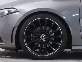 Mercedes-Benz A - 2020
