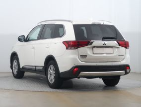 Mitsubishi Outlander - 2017