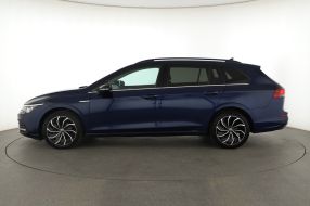 Volkswagen Golf - 2021