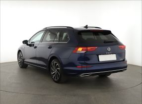 Volkswagen Golf - 2021