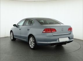 Volkswagen Passat - 2012