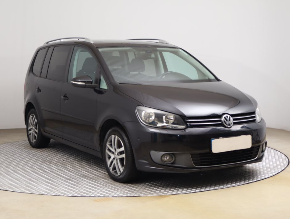 Volkswagen Touran - 2011