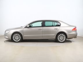 Skoda Superb - 2012